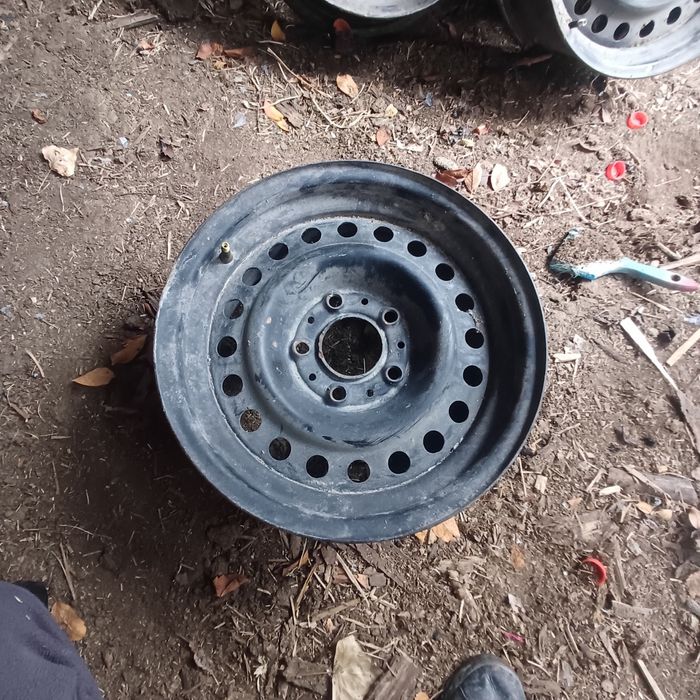 Продам диски                    .