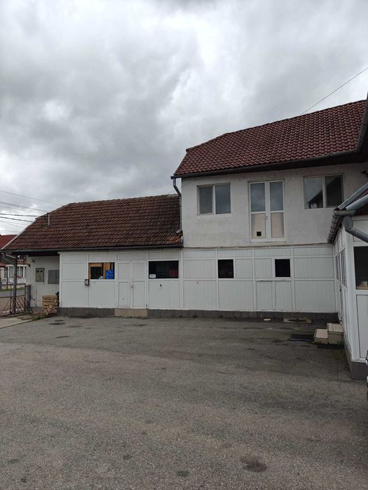 Cladire industriala de vanzare