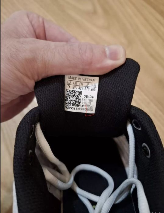 Кроссовки Adidas adistar cushion