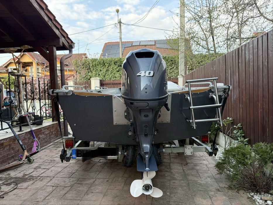 Barca aluminiu 5 metri