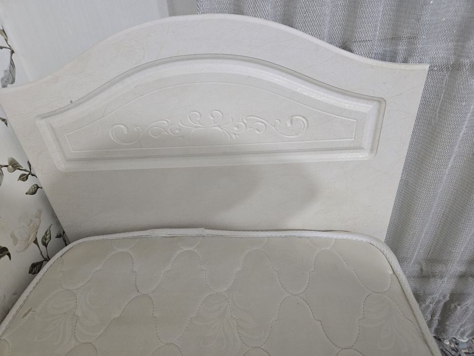 Кровать односпальная