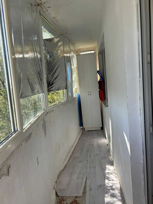 Продам 1 комнатную 8 мкр