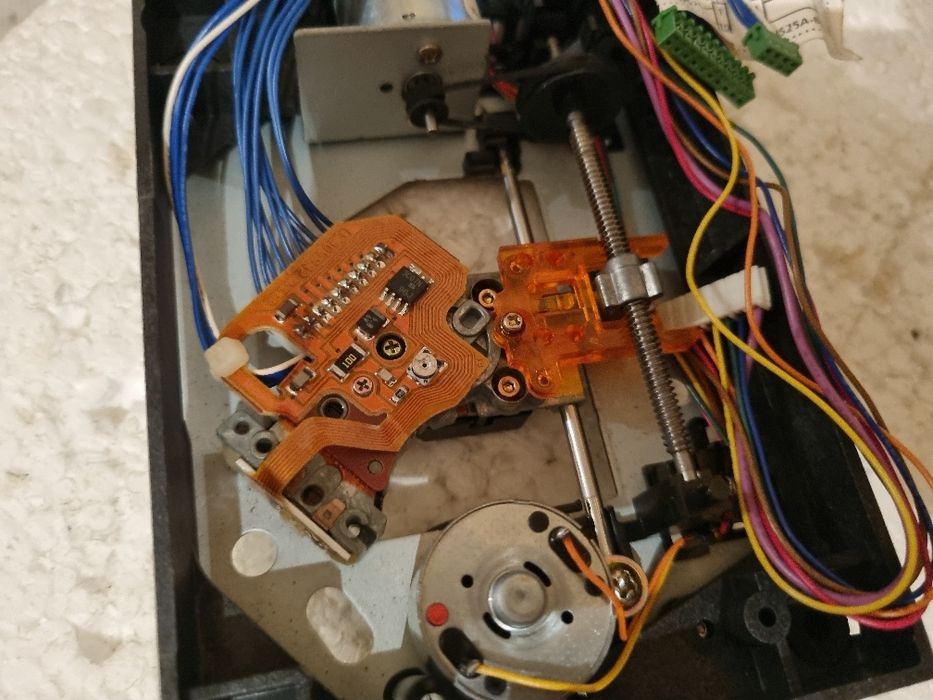 Laser Optic Original JVC. Perfect functional. Impecabil.