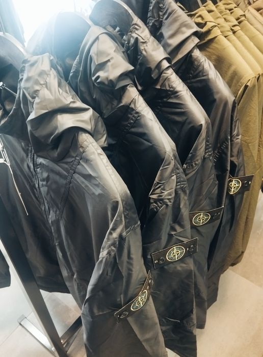 Stone Island  Суичъри,ветровки,екипи!
