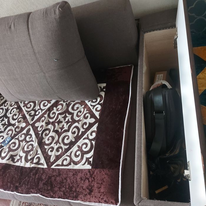 Диван в отличном состоянии