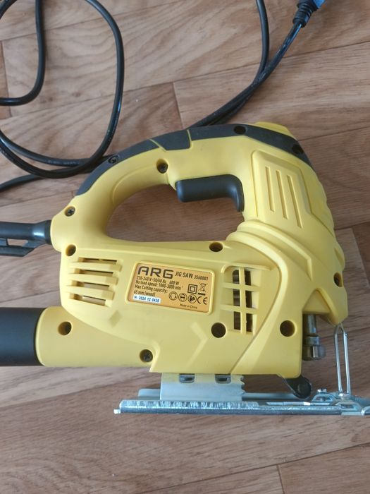 Лобзик сатамын..