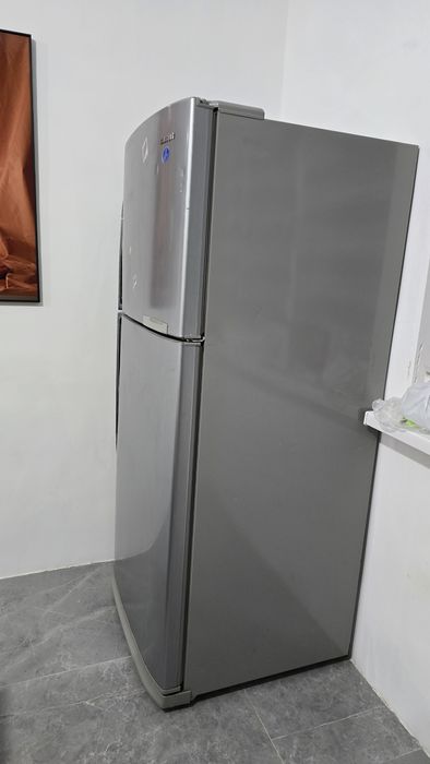 Продам холодильник Samsung