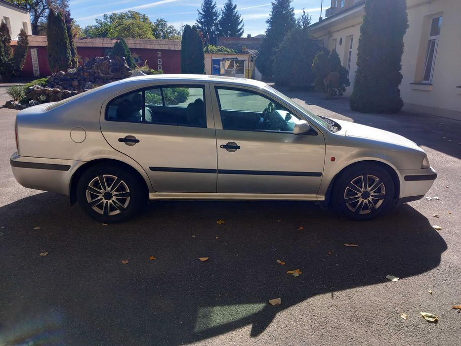 SKODA Octavia 1999 — imagine 1