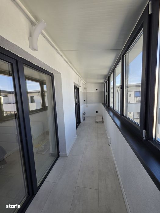 Apartament bloc nou,parcare proprie, mobilat.