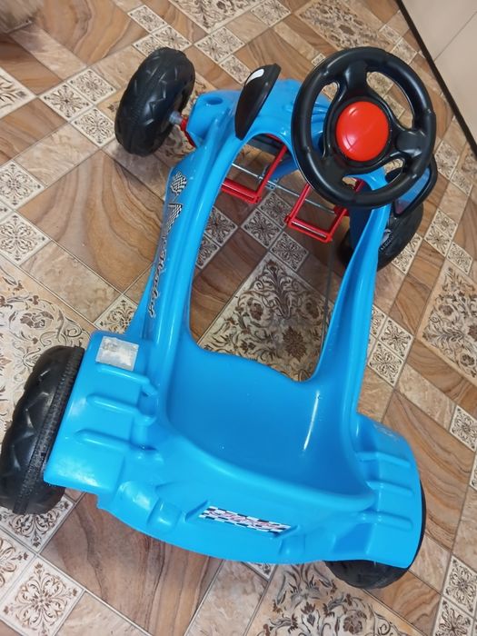 Талакар, машинка на педалях