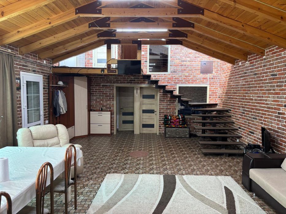 Продам дом два этажа