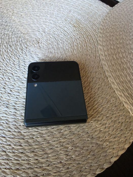 Samsung galaxy  Z Flip 3 256GB