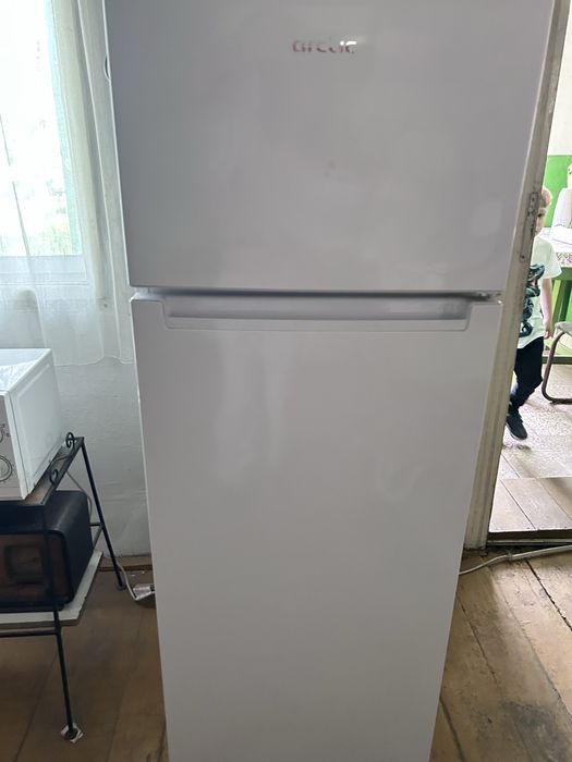 Frigider arctic impecabil