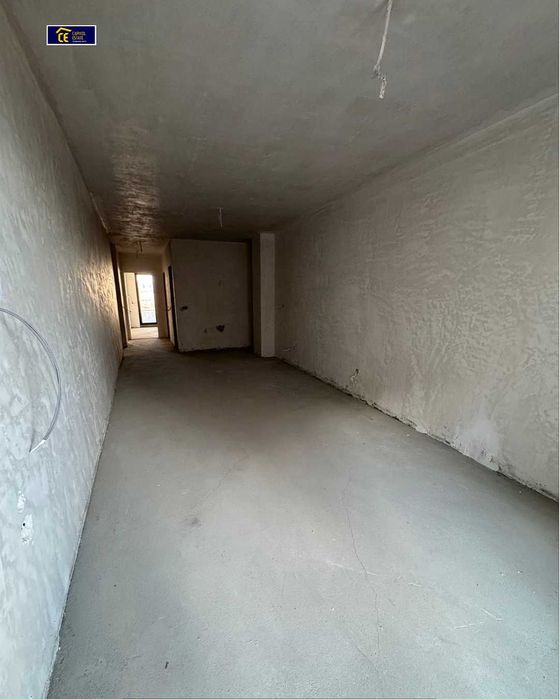 Продава се Тристаен апартамент в София, Център - 116 кв.м за 1725 €/кв.м - Снимка #3