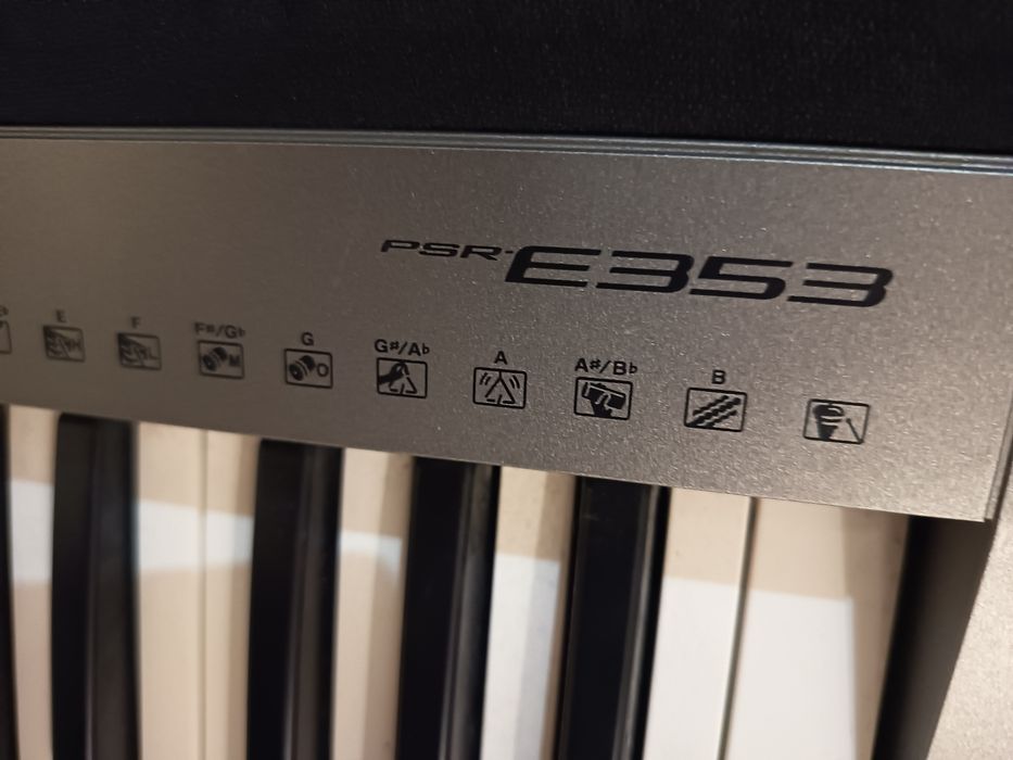 Синтезатор Yamaha  PSR E 353