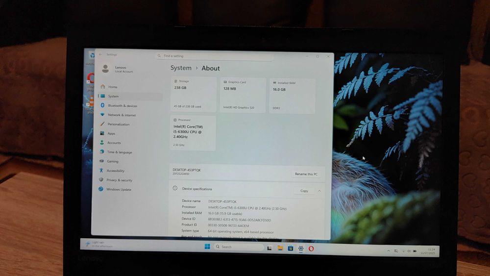 Laptop Lenovo ThinkPad L560 - i5/16GB RAM/SSD 256GB