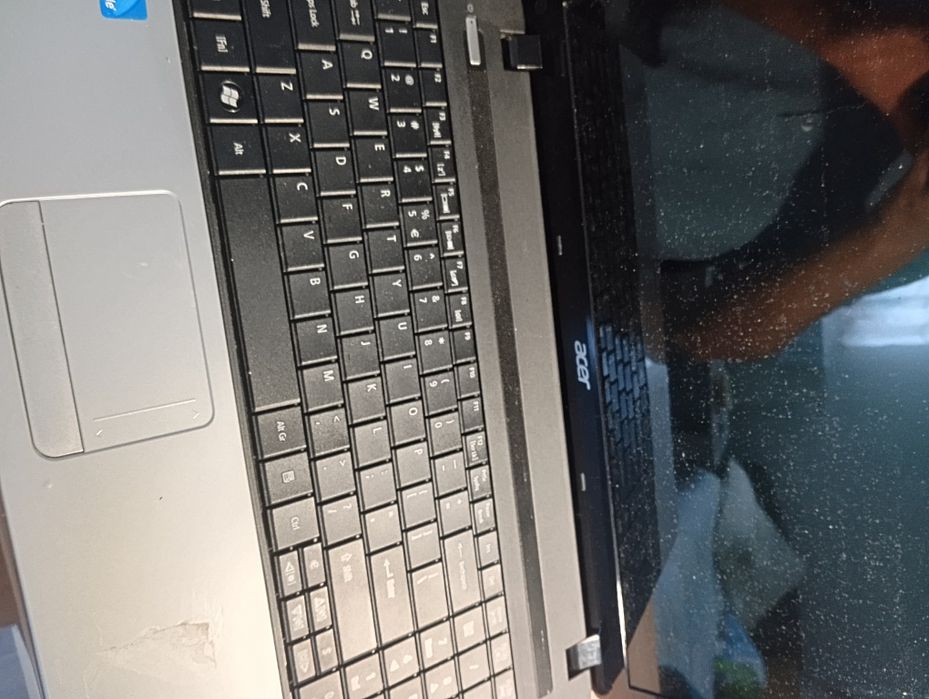 Vand laptop Acer defect