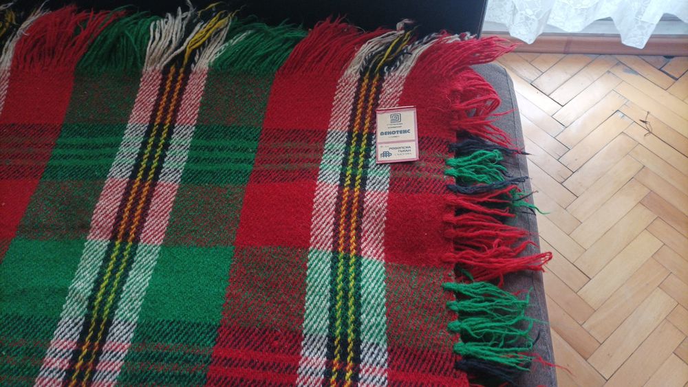 Продавам китеник и родопско одеало