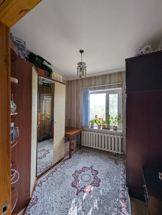 Продается 5 комн квартира