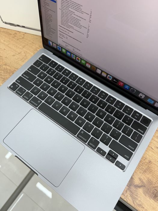 MacBook Air 13 M3 8/512 gb | iStatus