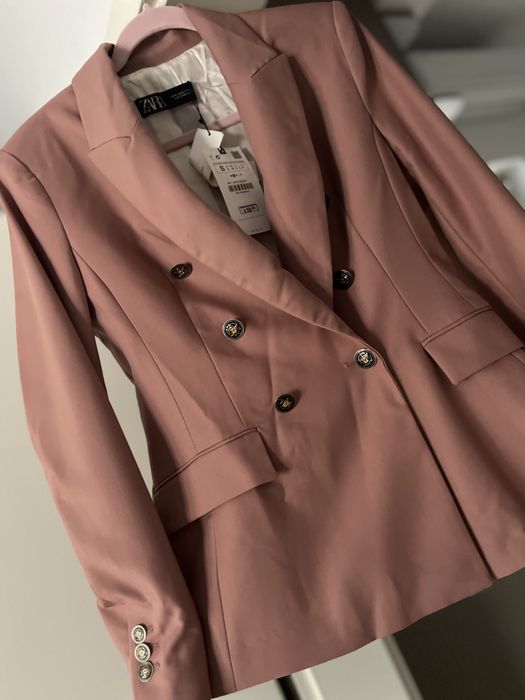 ZARA Blazer roz S - NOU, etichetă 59€, cambrat elegant