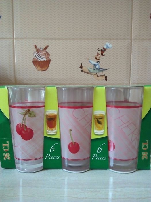 Стаканы под сок или воду