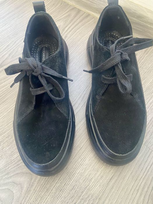 Спортно елегантни черни обувки/ маратонки,от велур и еко кожа,р-р 37,5