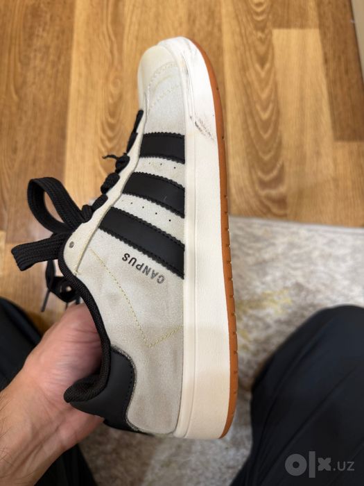 Кроссовки Adidas 42 размер в хорошем состоянии