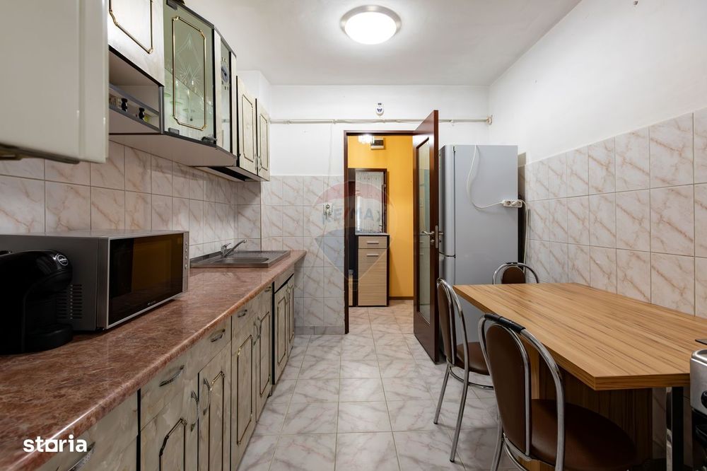Apartament cu 2 camere semidecomandat, zona Ura, str. Electricienilor