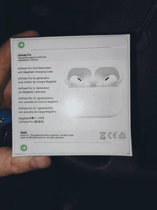 Наушники Airpods