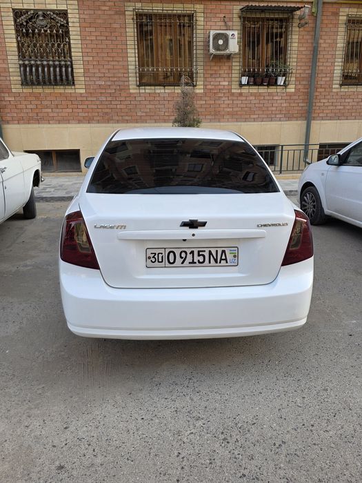 Jentra 2015 yil 4 ta yumshoq balon taqilgan metan ustanovka qilingan