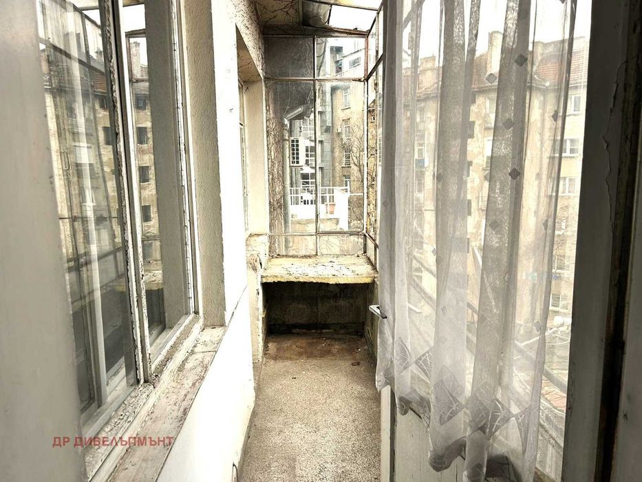 Продава се Тристаен апартамент в София, Център - 94 кв.м за 2978 €/кв.м - Снимка #10