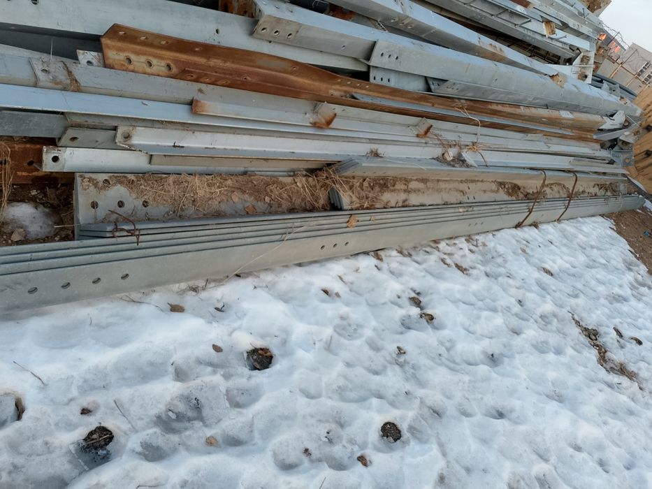 Продам угольник 150 новые