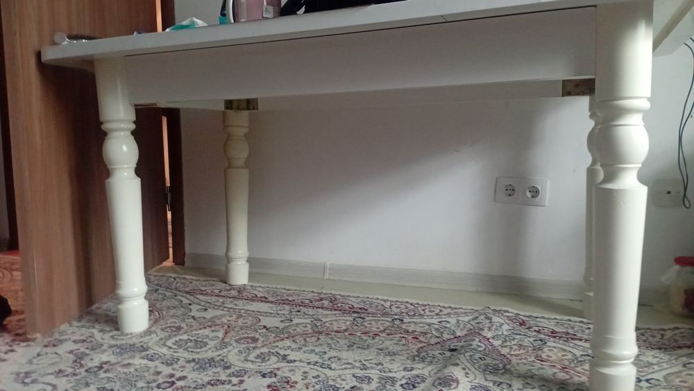 Продам  стулья  новые