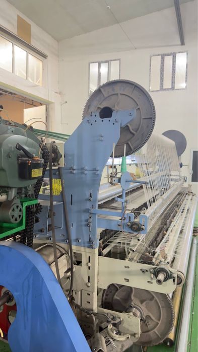 Ткацкий станоклар сотилади