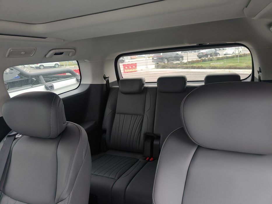 Jac RF8 minivan bissness