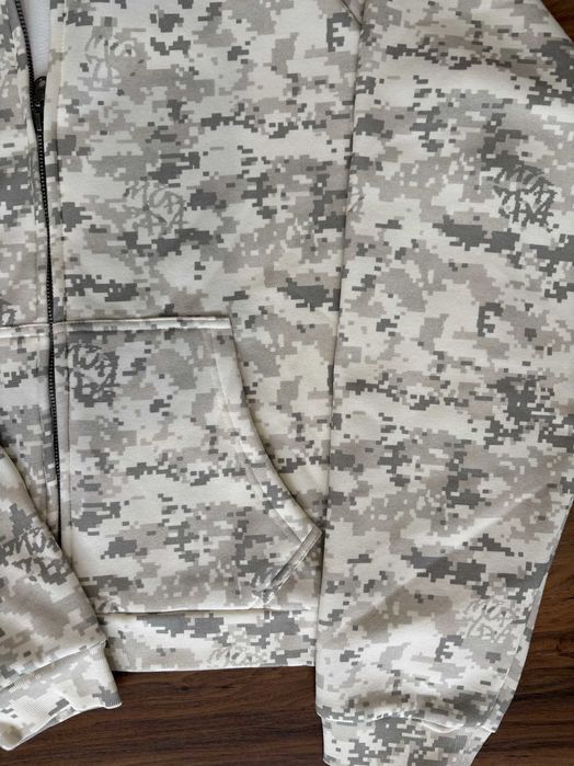 Суичър "Mertra Glitch zip-up hoodie" размер М