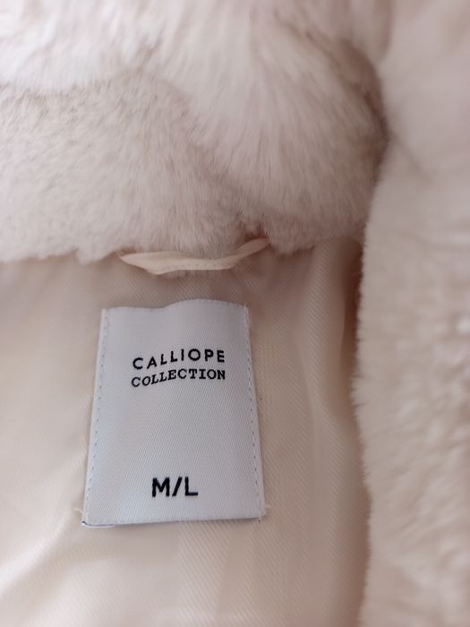 Пухкаво зимно яке с подплата и цип.