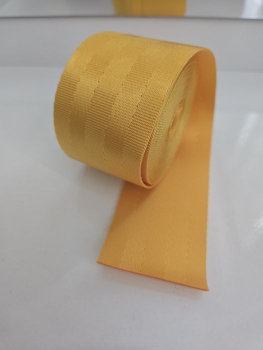 Цветни колани за автомобили