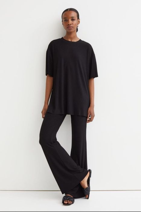 Set format din pantaloni+tricou