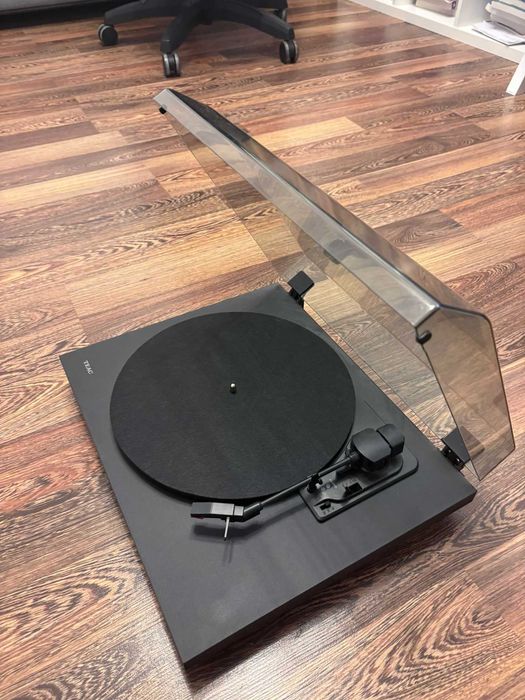 Pick-Up Teac TN-180BT Negru