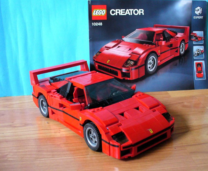 LEGO Ferrari F40 (Creator Expert)