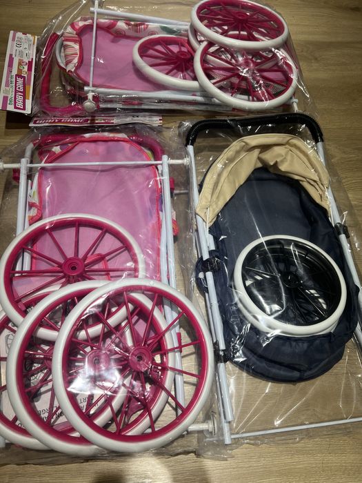 Коляска для кукол