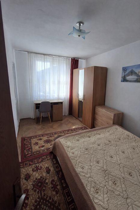 Vand apartament 3 camere