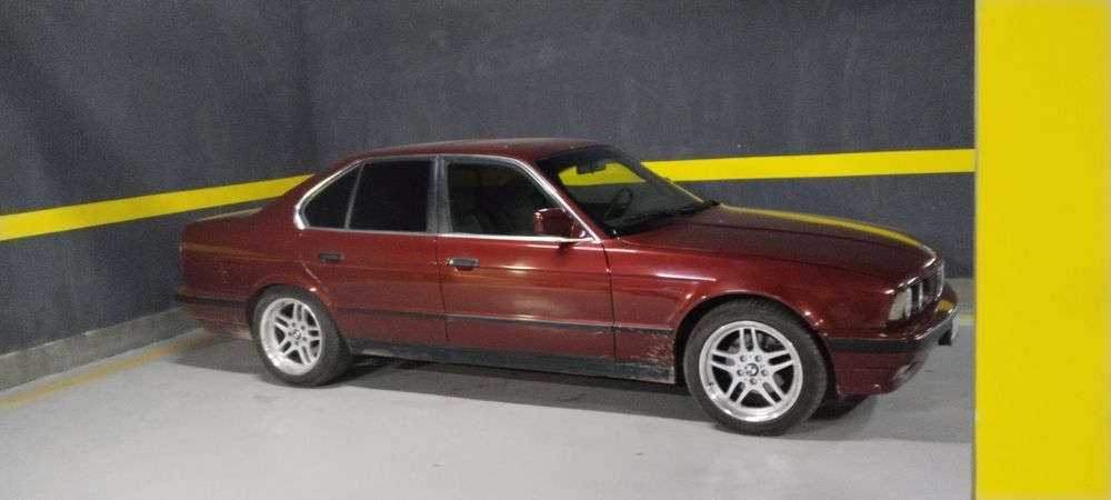 Продается БМВ е34 м54 3.0