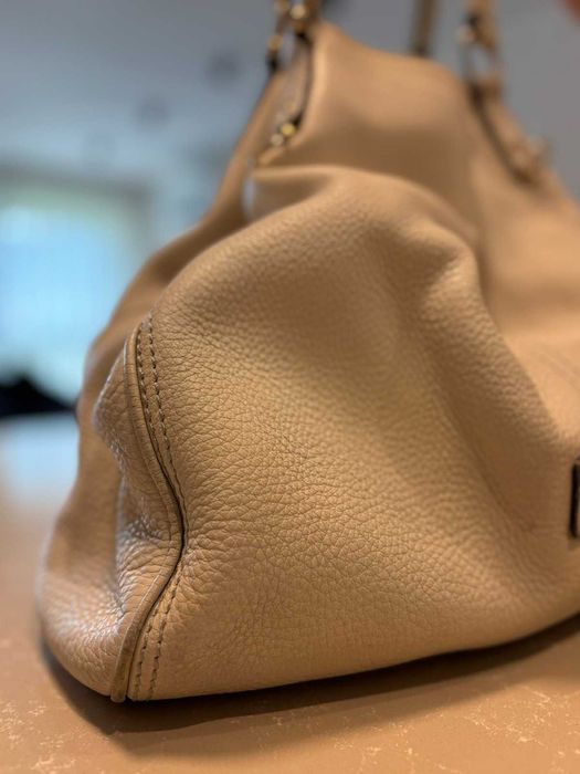 Дамска бежова чанта Musette от естествена кожа