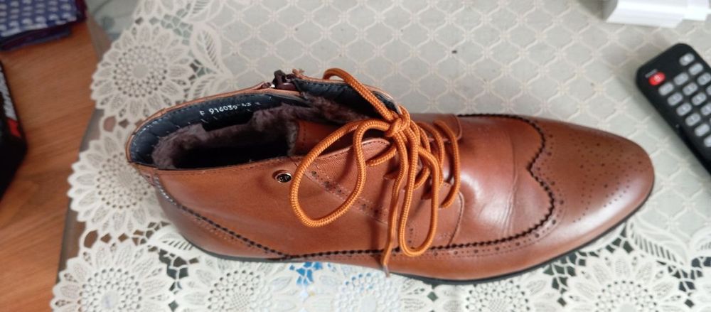 Мужская обувь коричневая