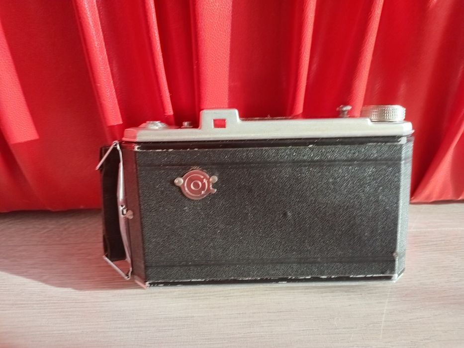 KODAK 620 - Aparat foto cu burduf