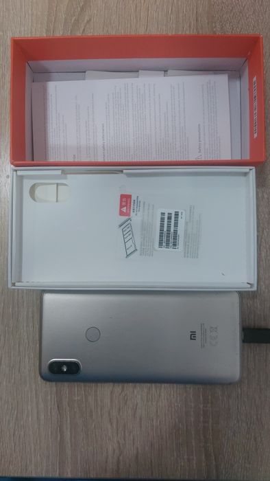 Смартфон Redmi S2