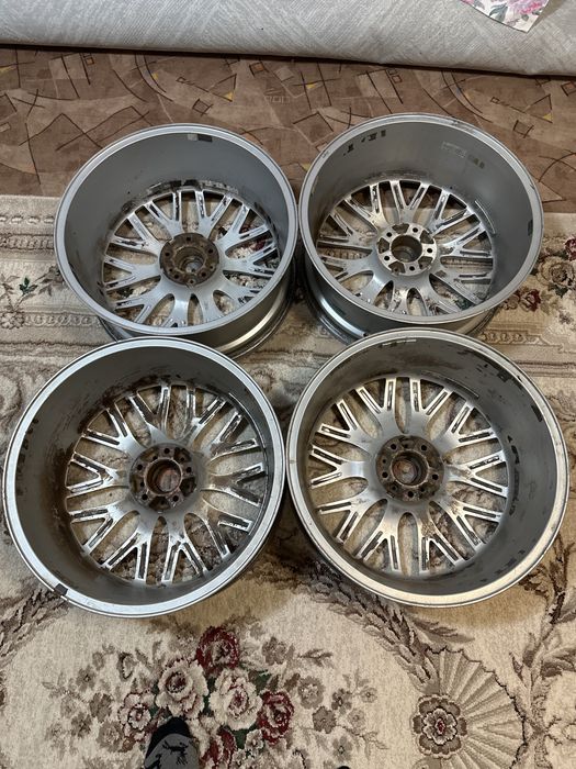 Продам диски R20  5x114,3